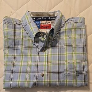 Wrangler Casual Button Down Shirt in Blue and Green